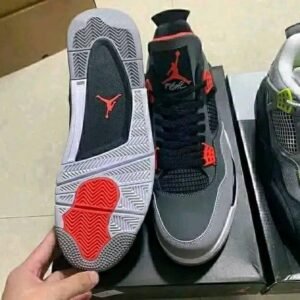 Air Nikes Jordan shoes Pallets