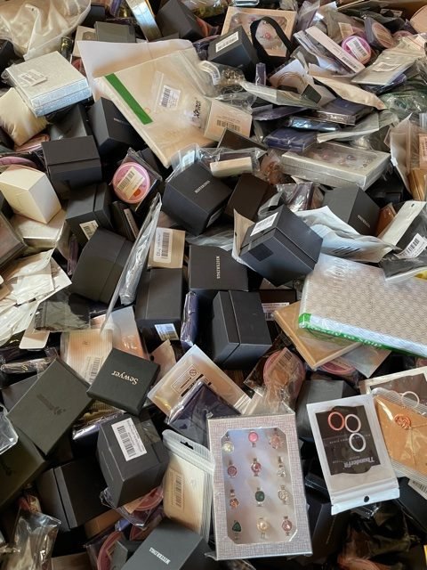 Jewelry Liquidation Pallet